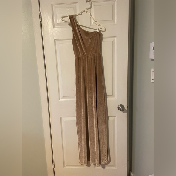 NWT Baltic Born Tatiana velvet one shoulder maxi dress - Picture 7 of 10